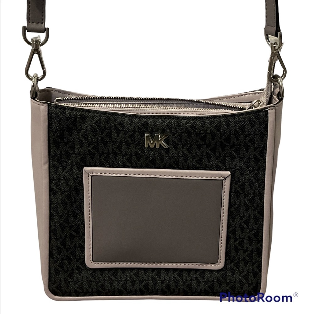 NWOT MICHAEL KORS PURSE !!! 🔥🔥🔥🔥🔥